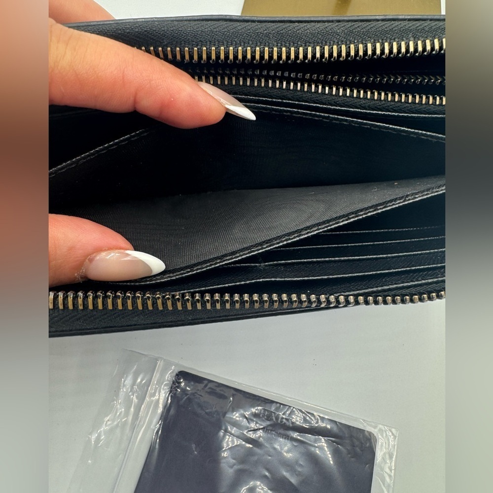 Prada Saffiano Leather Large Zipper Wallet Black Gunmetal Hardware - Picture 10 of 13